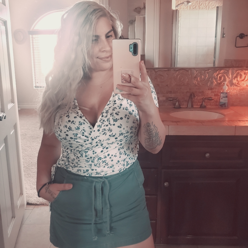 Meet your Posher, Brenda